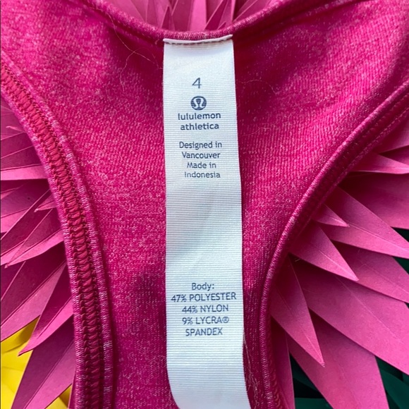 Lululemon Racerback Tank Top - Size 4🌸 - Picture 2 of 3